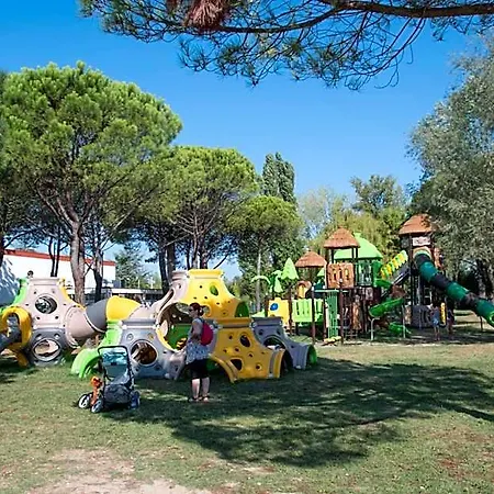 Club Del Sole Marina Julia Family Collection Szálloda Monfalcone